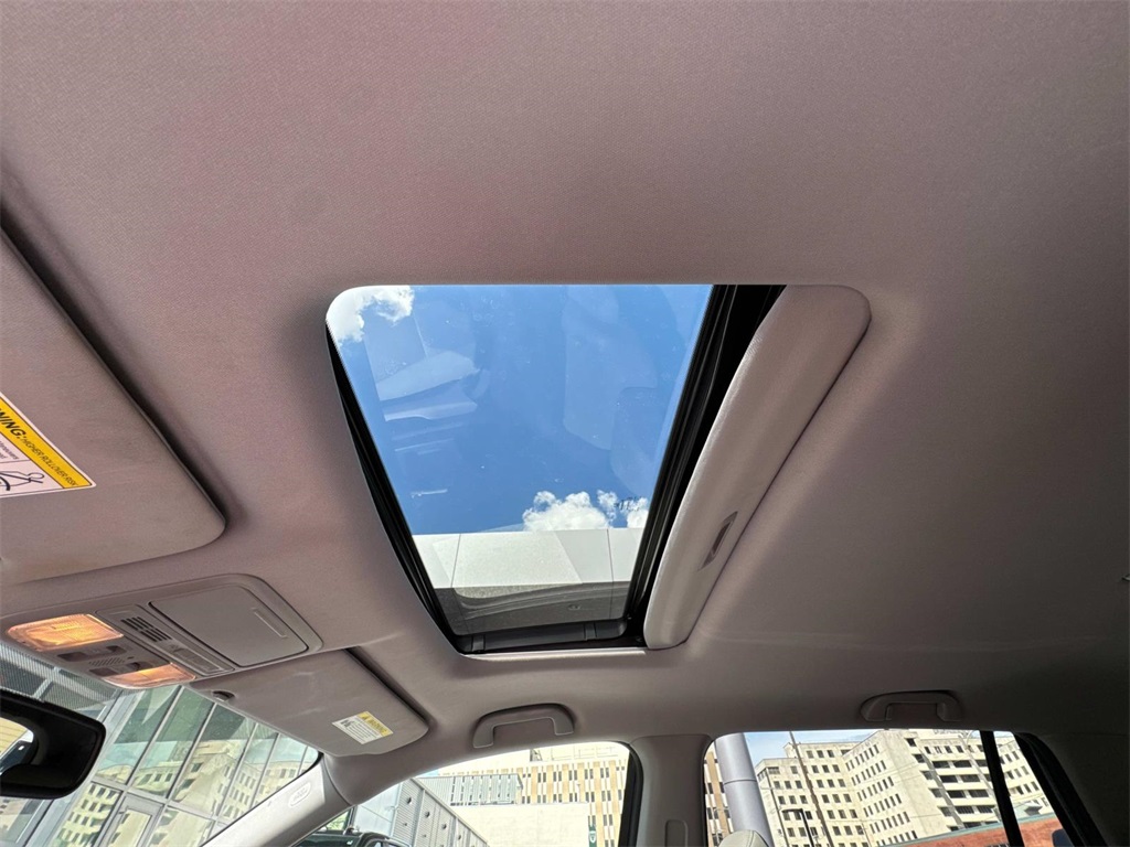 2017 Honda Pilot EX-L photo 26
