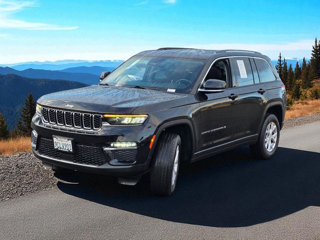 2022 Jeep Grand Cherokee Limited photo 4