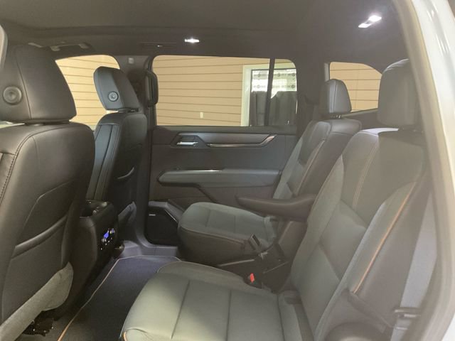 2026 Gmc Acadia AT4 photo 9