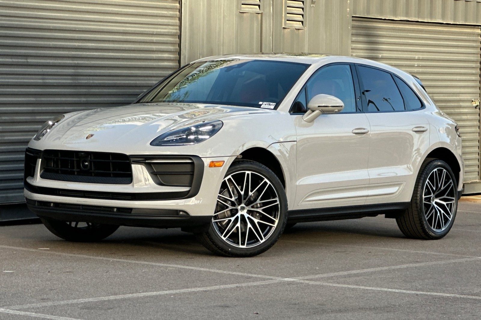 2026 Porsche Macan Base