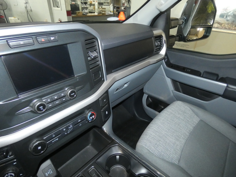 2022 Ford F-150 XLT photo 9