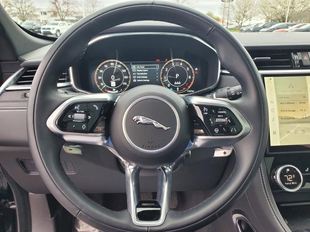 2024 Jaguar F-PACE P250 R-Dynamic S photo 17