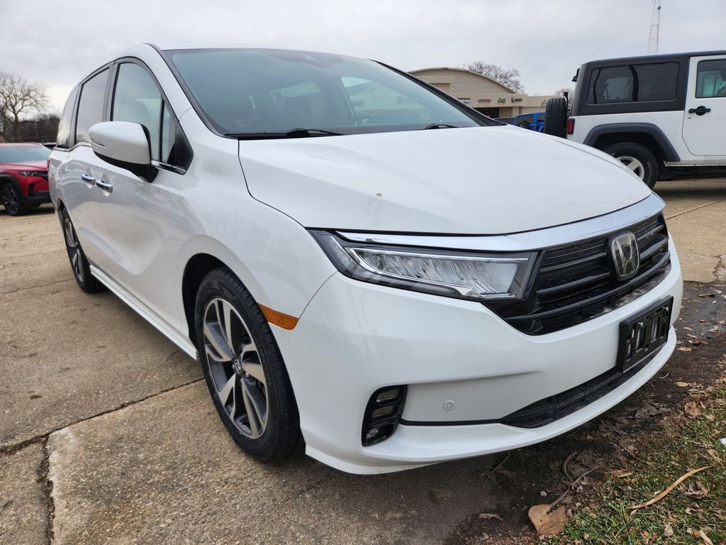 2023 Honda Odyssey Touring's photo