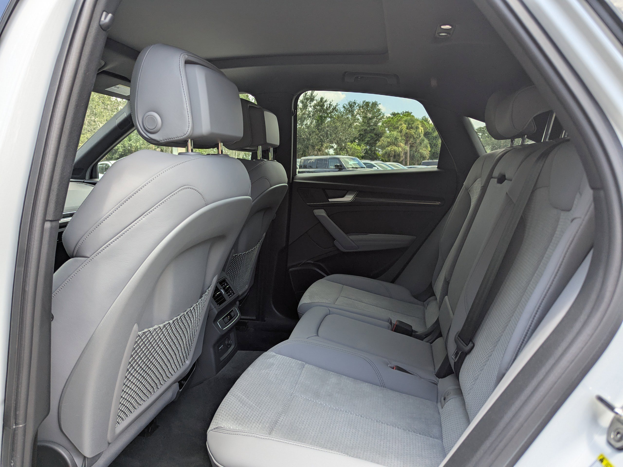 2024 Audi SQ5 Premium Plus photo 18
