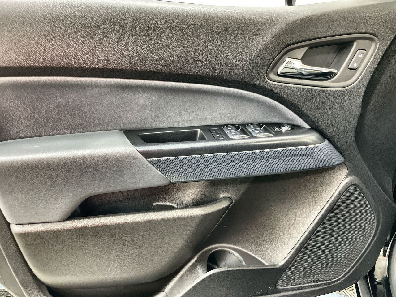 2020 Chevrolet Colorado Z71 photo 22
