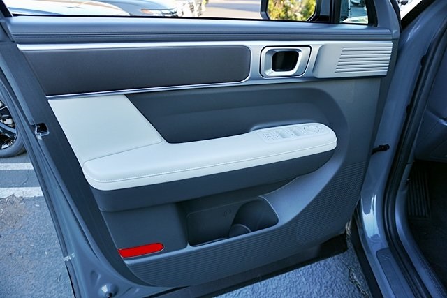 Used 2024 Gray Hyundai SEL image 22