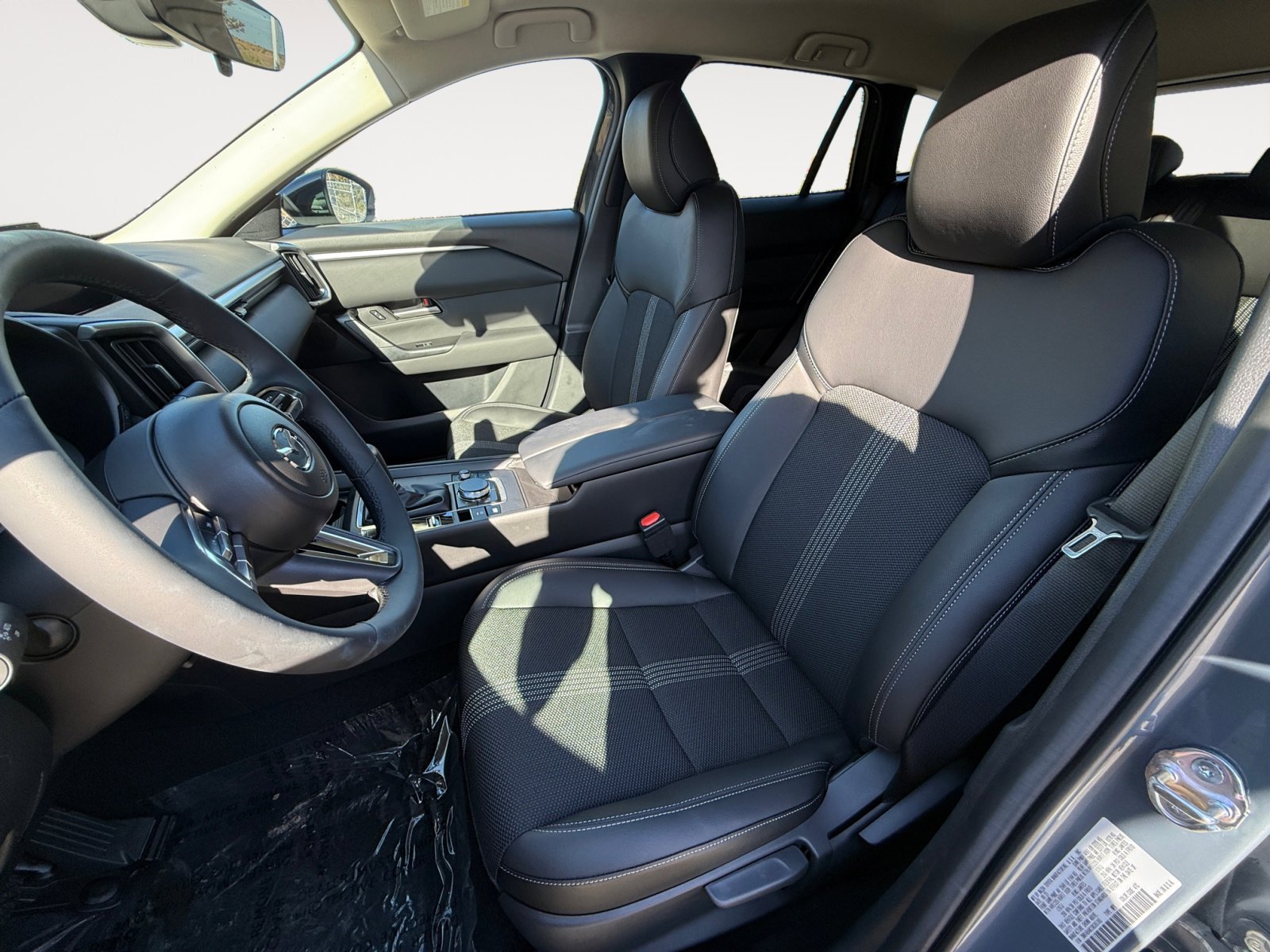 2025 Mazda CX-50 2.5 Select photo 10