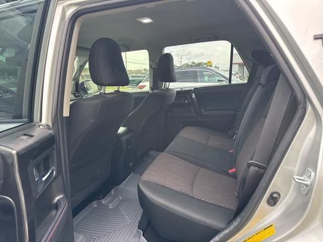 2021 Toyota 4Runner TRD Off-Road photo 8
