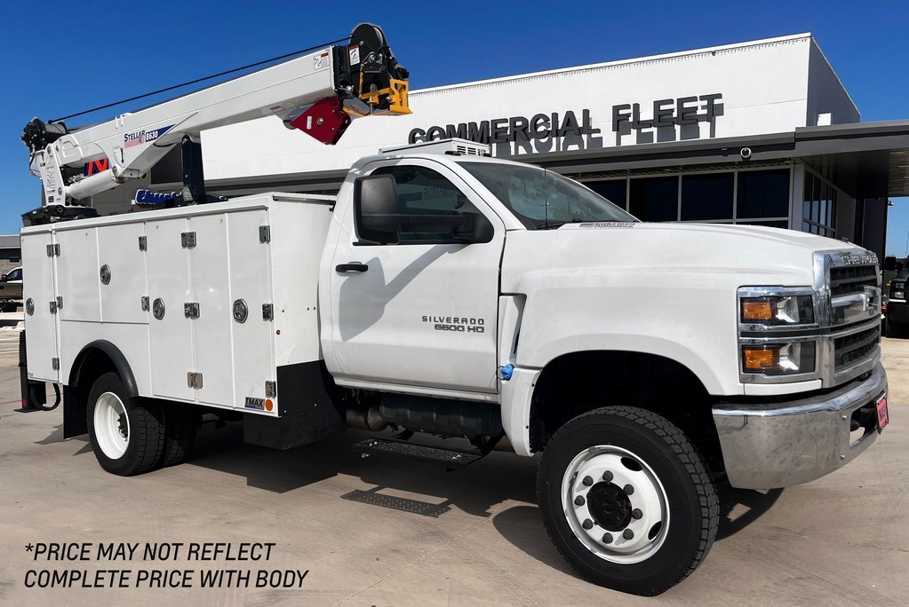 2024 Chevrolet Silverado 4500 Medium Duty Chassis Cab Work Truck's photo