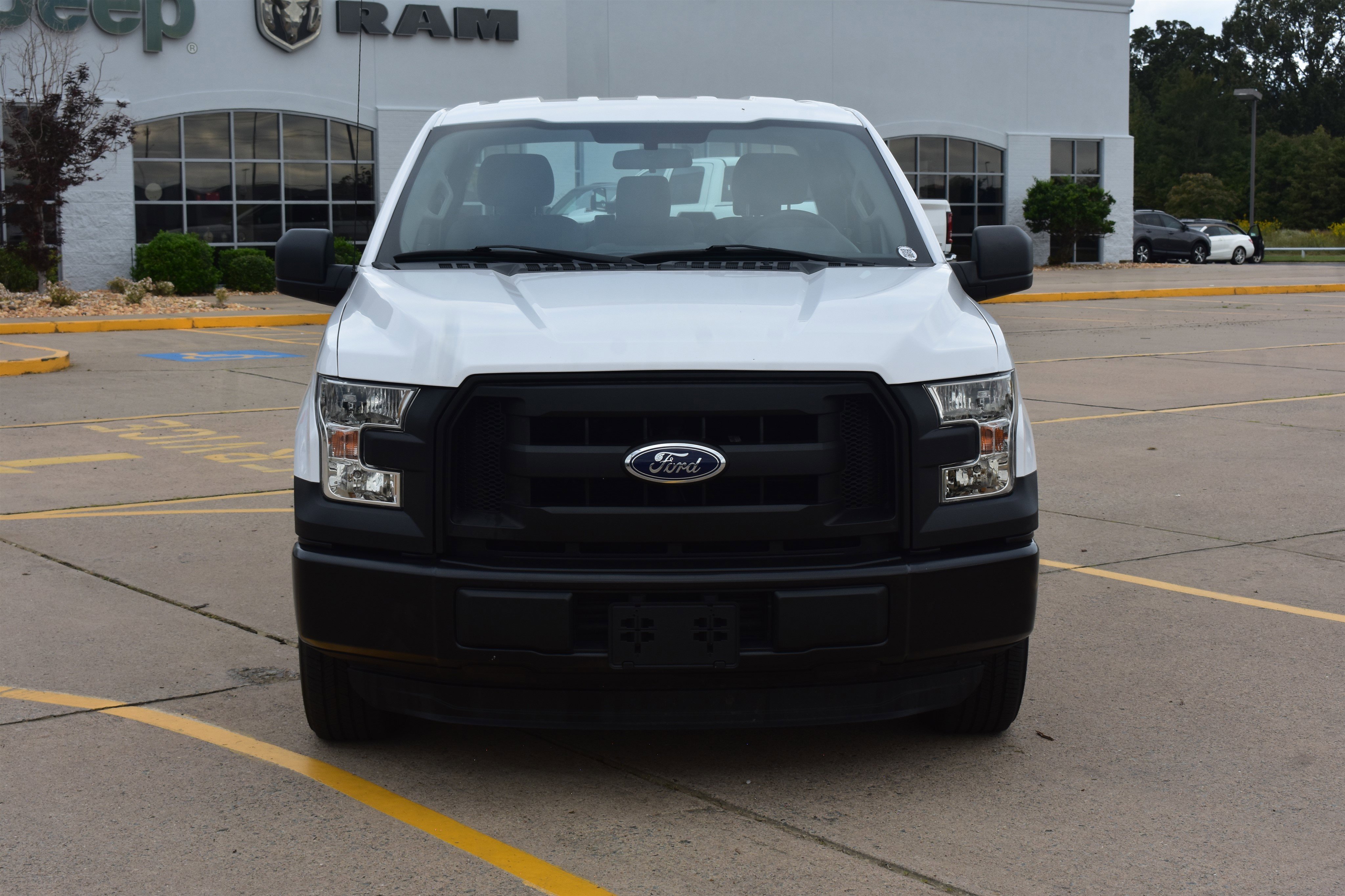 2016 Ford F-150 XL photo 2