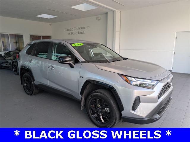 2024 Toyota RAV4 LE photo 2