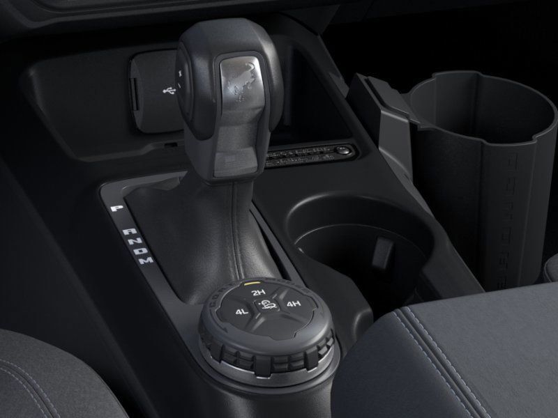 2025 Ford Bronco Outer Banks photo 16