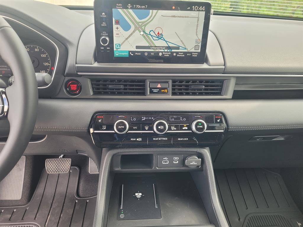2025 Honda Pilot Touring photo 11