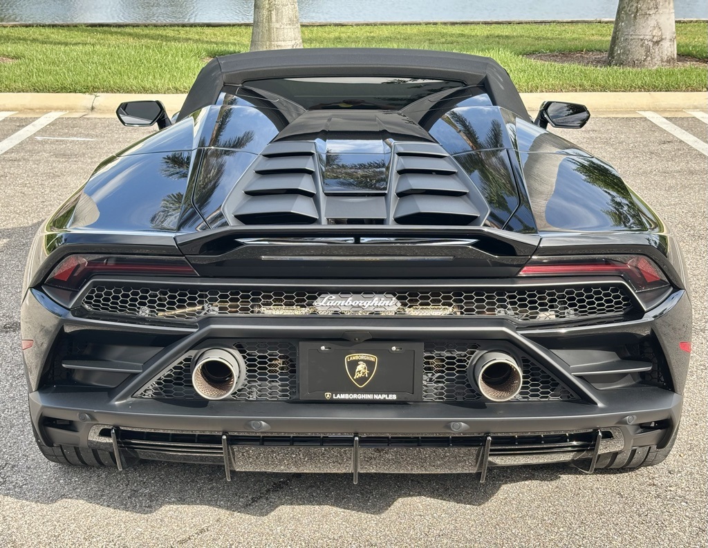 2020 Lamborghini Huracan Evo Base photo 31