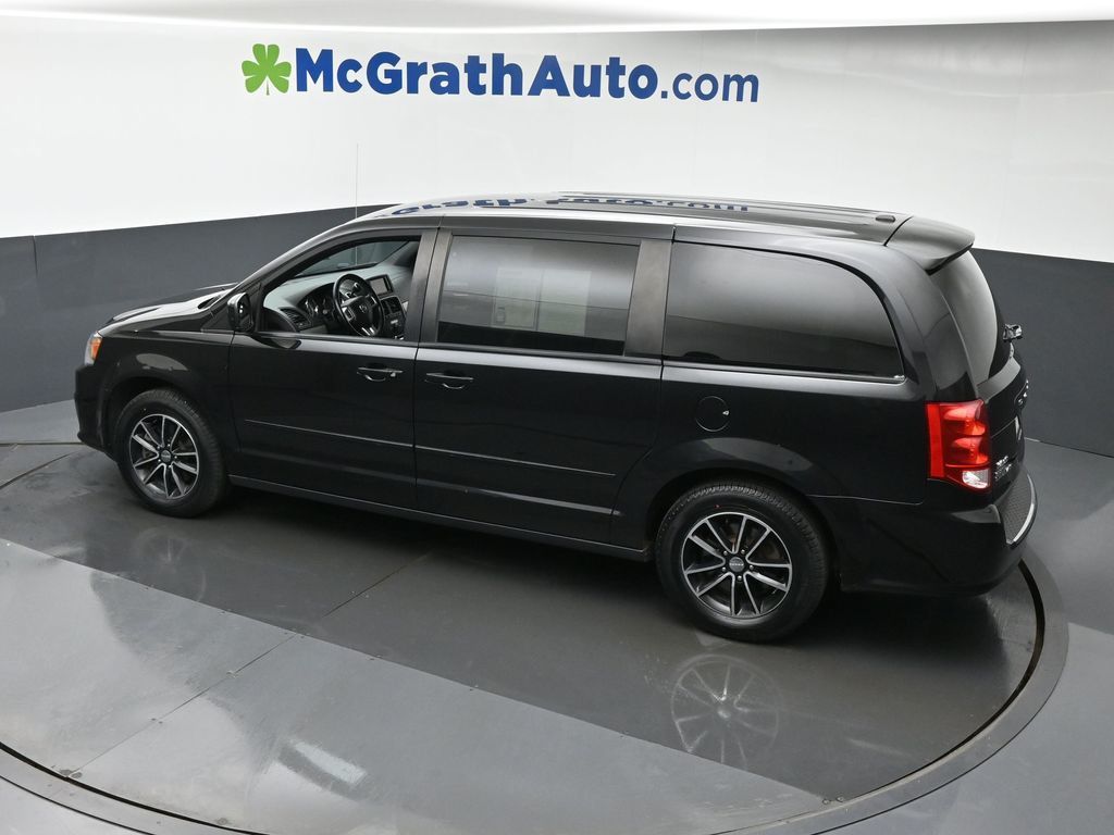 2016 Dodge Grand Caravan R/T photo 19