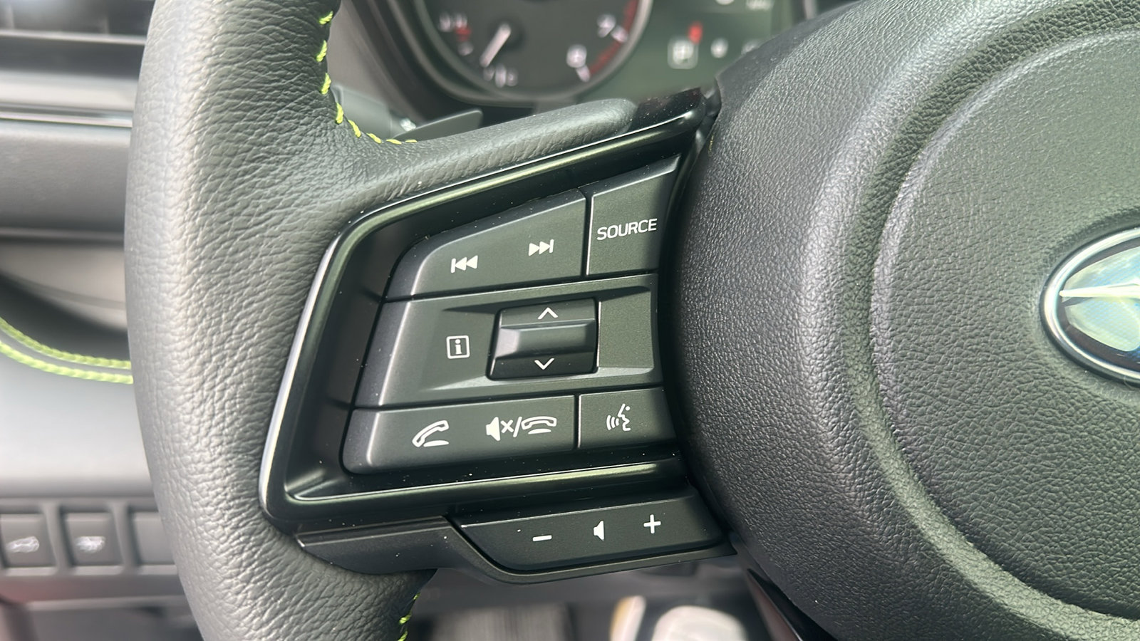 2025 Subaru Ascent Onyx Edition photo 14