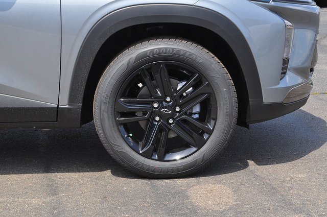 2025 Chevrolet Trax ACTIV photo 4