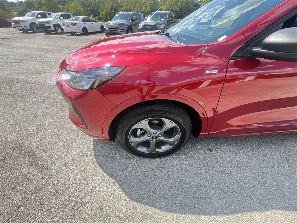 2024 Ford Escape ST-Line photo 10