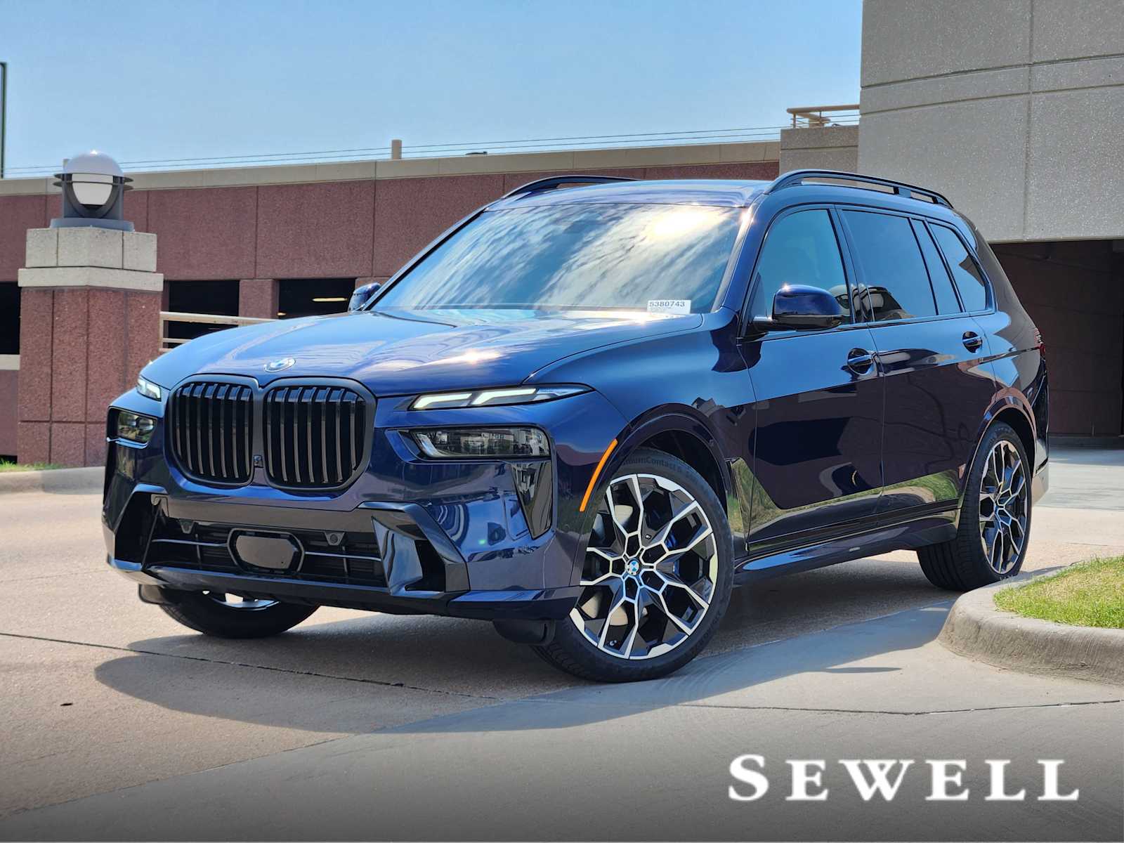 2026 BMW X7 40i's photo