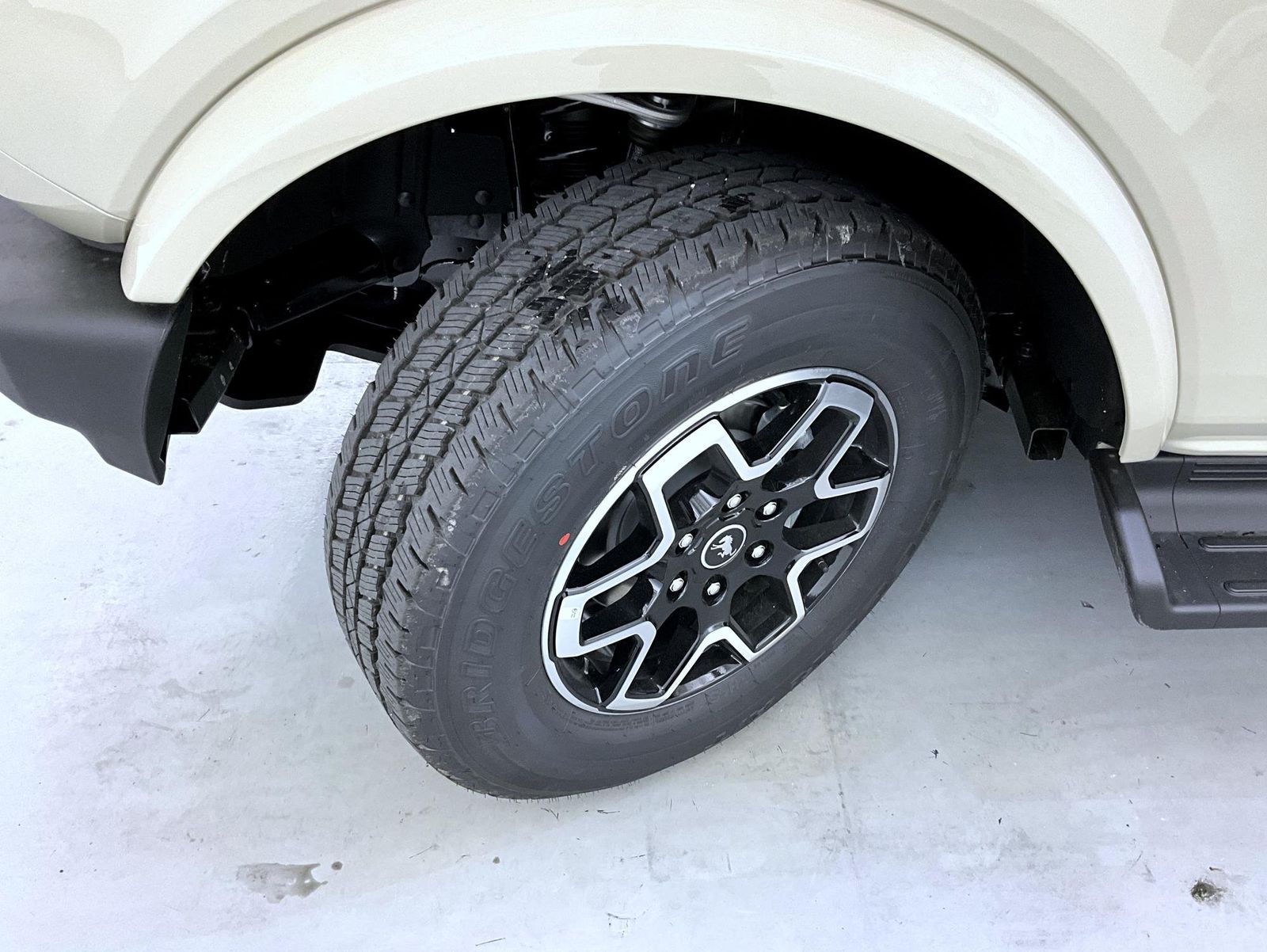 2025 Ford Bronco Outer Banks photo 19