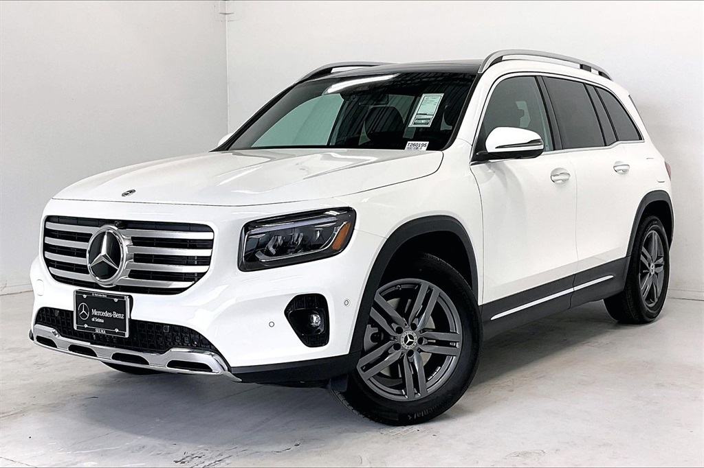 2026 Mercedes Benz GLB 250 4MATIC photo 2