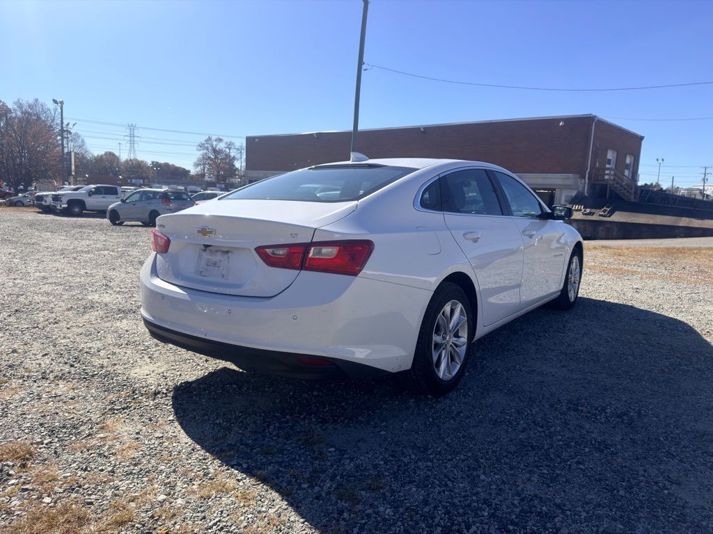 2024 Chevrolet Malibu 1LT photo 4