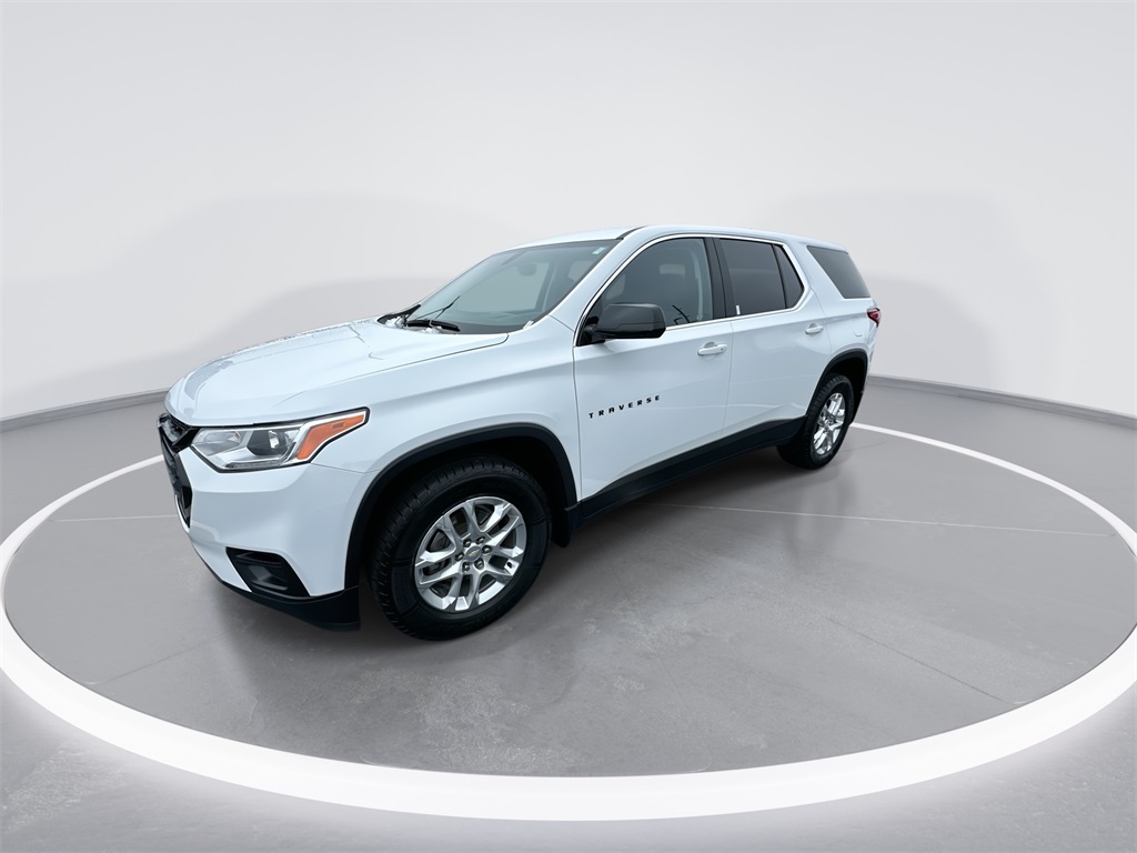 2020 Chevrolet Traverse LS photo 3