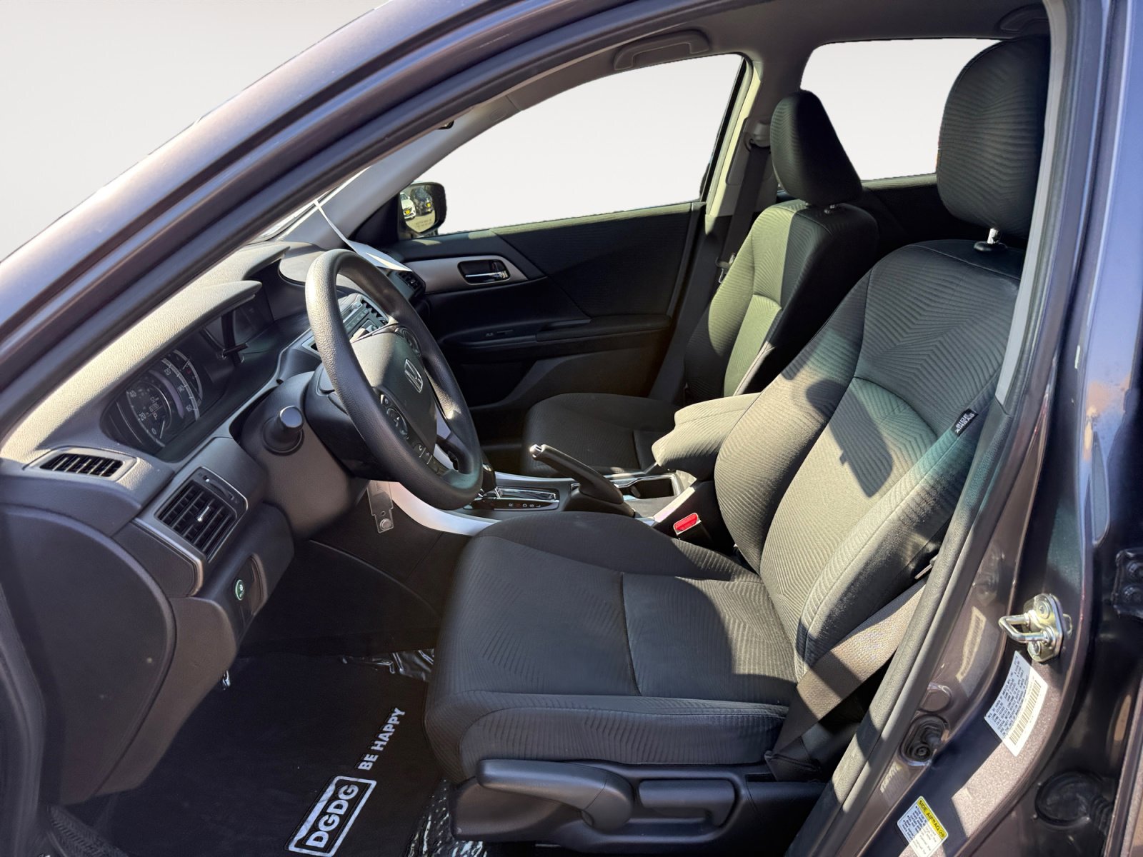 2015 Honda Accord LX photo 10
