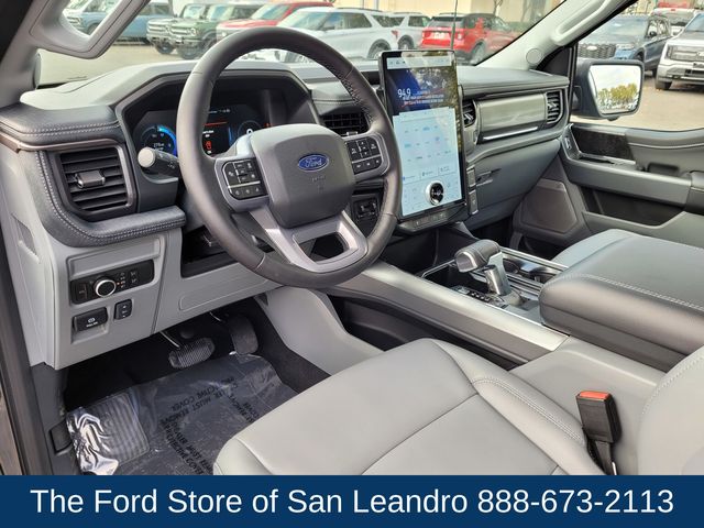 2025 Ford F-150 XLT photo 2