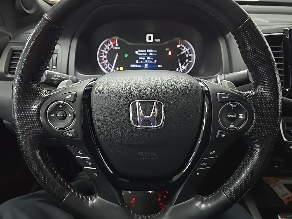 2021 Honda Ridgeline Black Edition photo 19