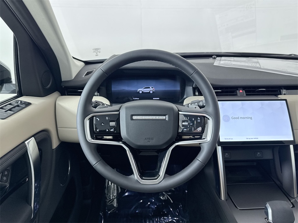 2025 Land Rover Discovery Sport S photo 13