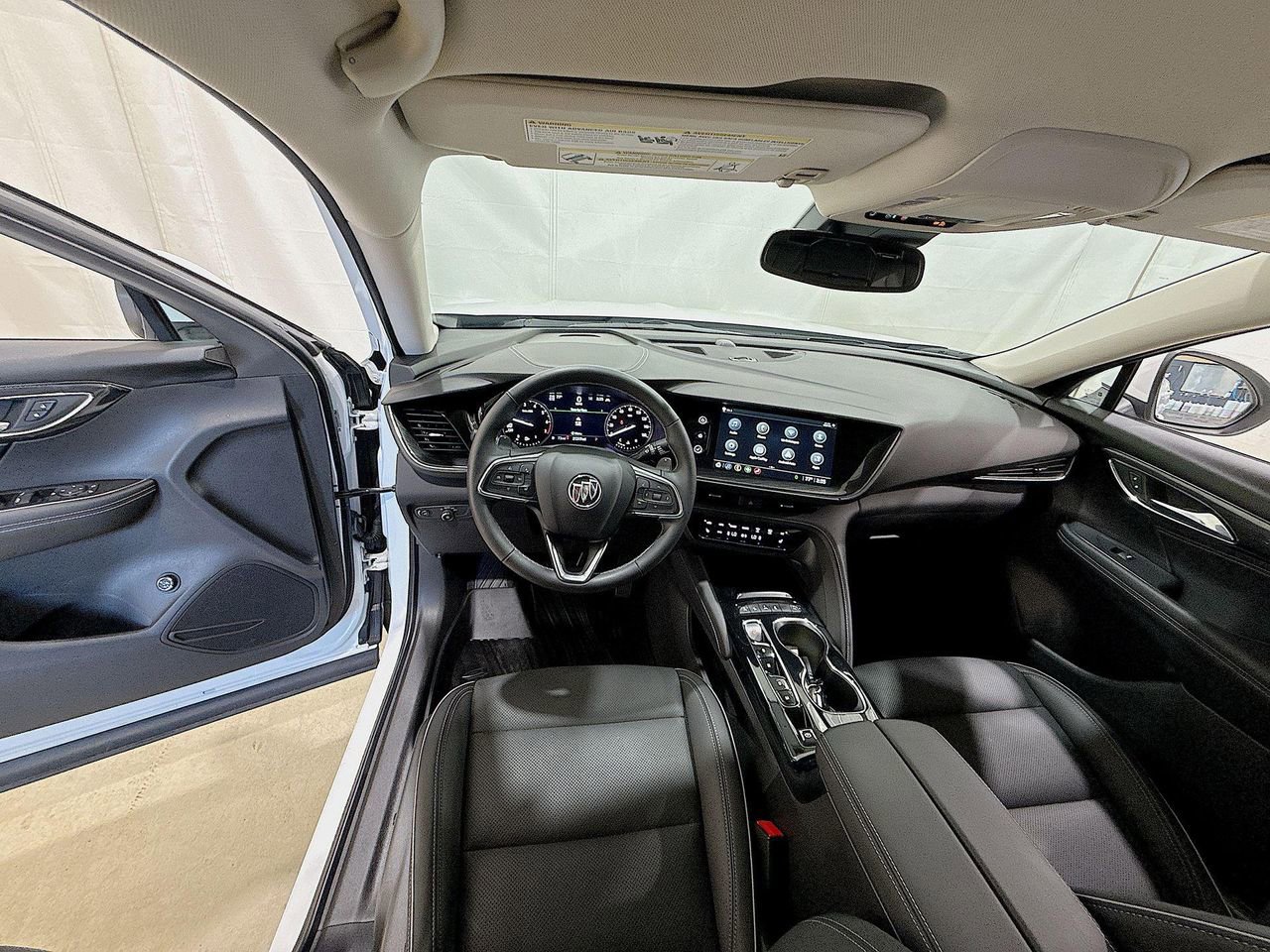 2023 Buick Envision Essence photo 18