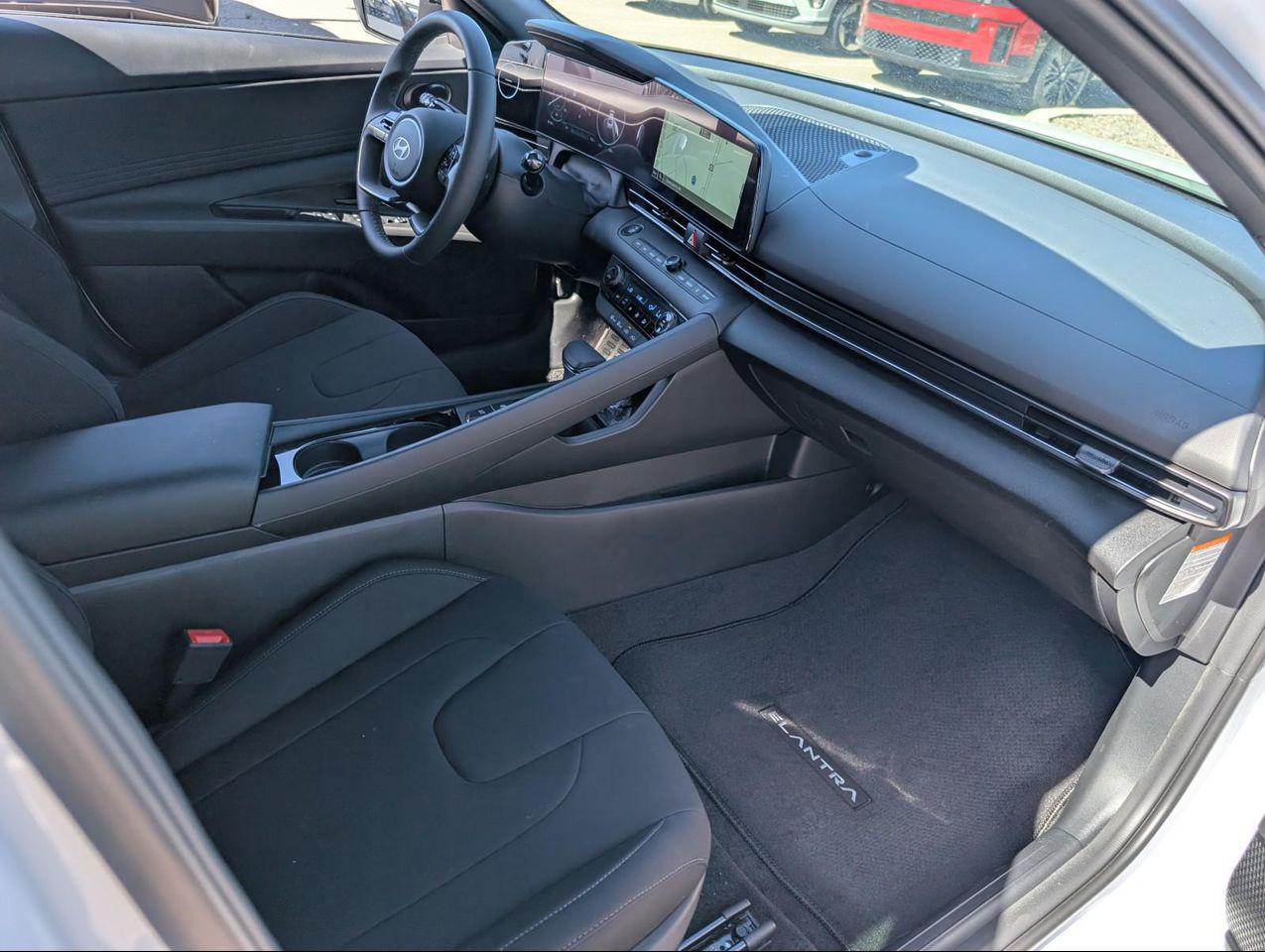 2025 Hyundai Elantra Hybrid SEL Sport photo 21