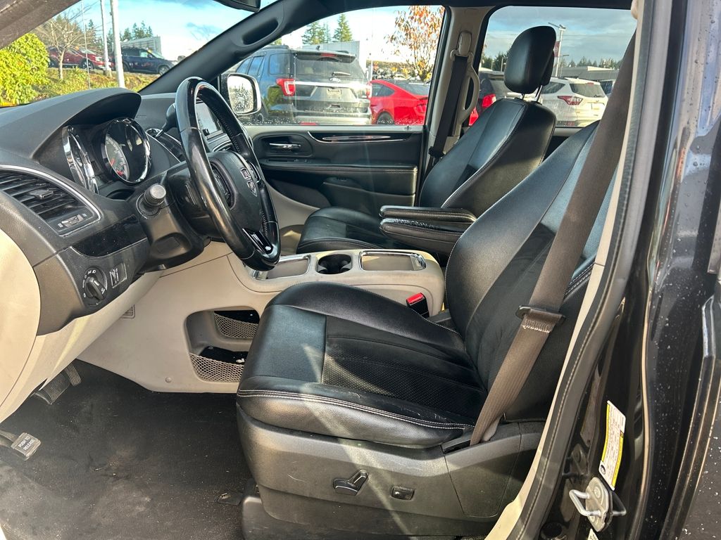 2018 Dodge Grand Caravan SXT photo 3