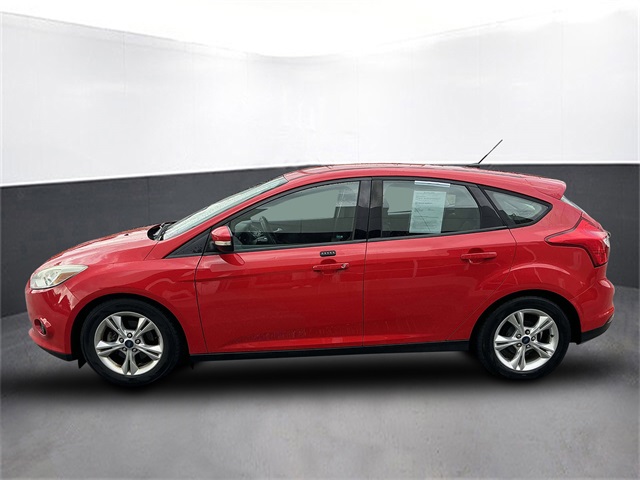 Used 2014 Ford Focus SE with VIN 1FADP3K21EL311400 for sale in Kansas City