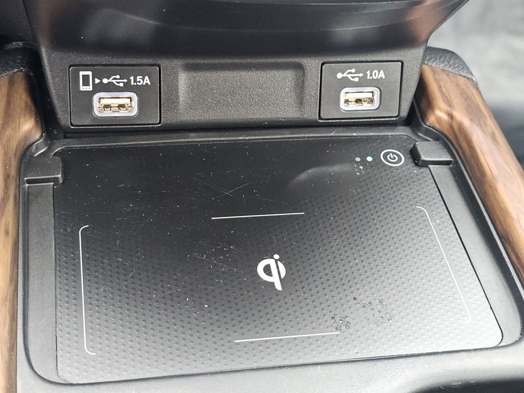 2022 Honda CR-V Hybrid Touring photo 8