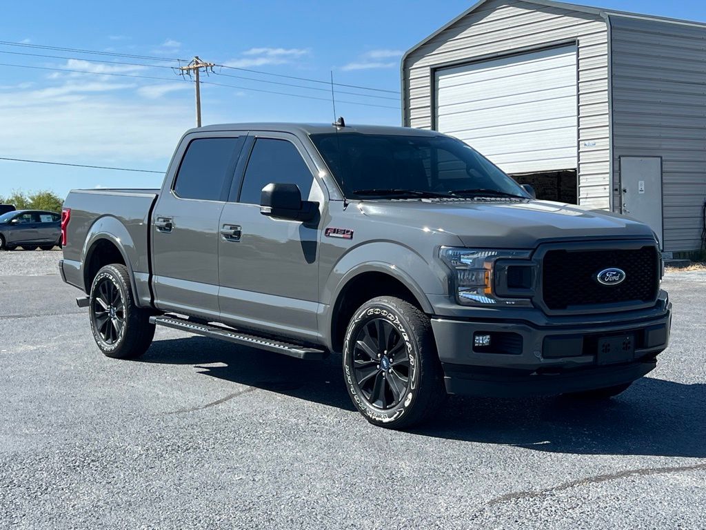 2020 Ford F-150 XLT photo 2
