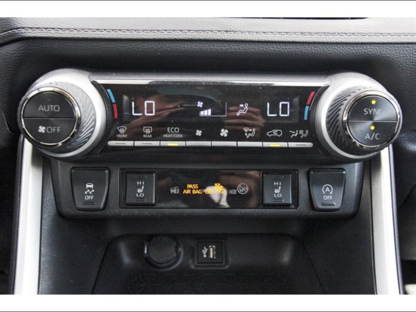 2024 Toyota RAV4 XLE Black at Robbins Nissan