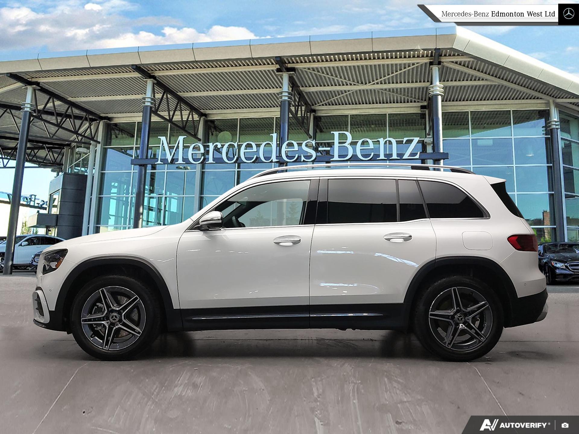 2025 Mercedes Benz GLB 250 4MATIC photo 2