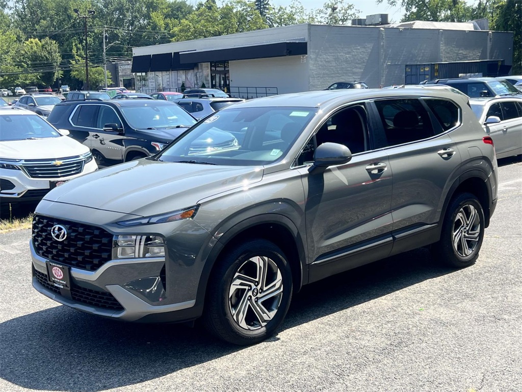 2023 Hyundai Santa Fe SE photo 3