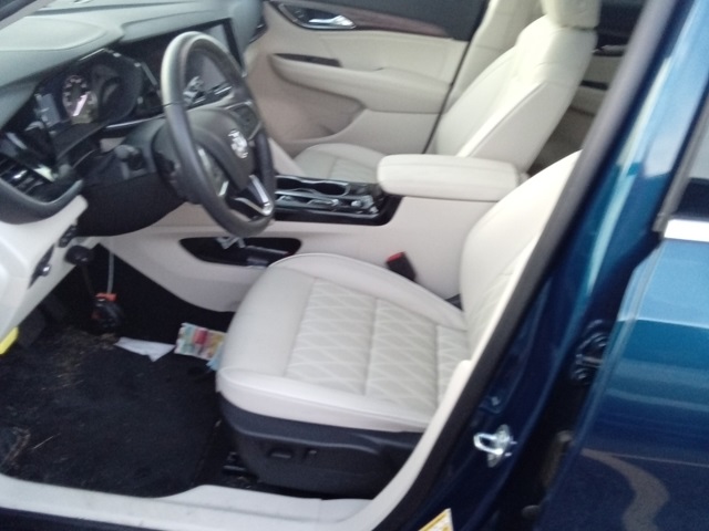 2023 Buick Envision Avenir photo 2