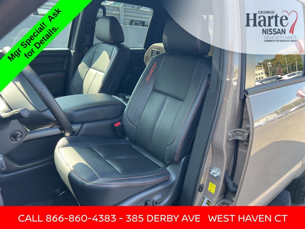 2024 Nissan Titan PRO-4X photo 15