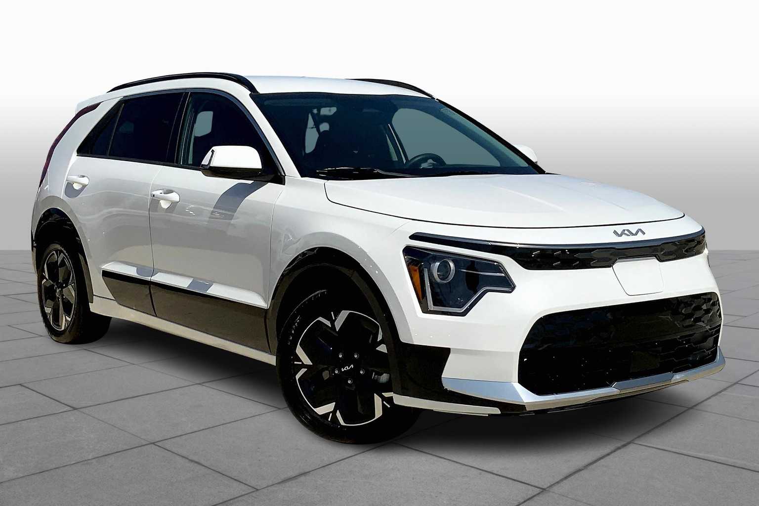 Used 2024 Kia Niro Wind with VIN KNDCR3L13R5121615 for sale in Houston, TX