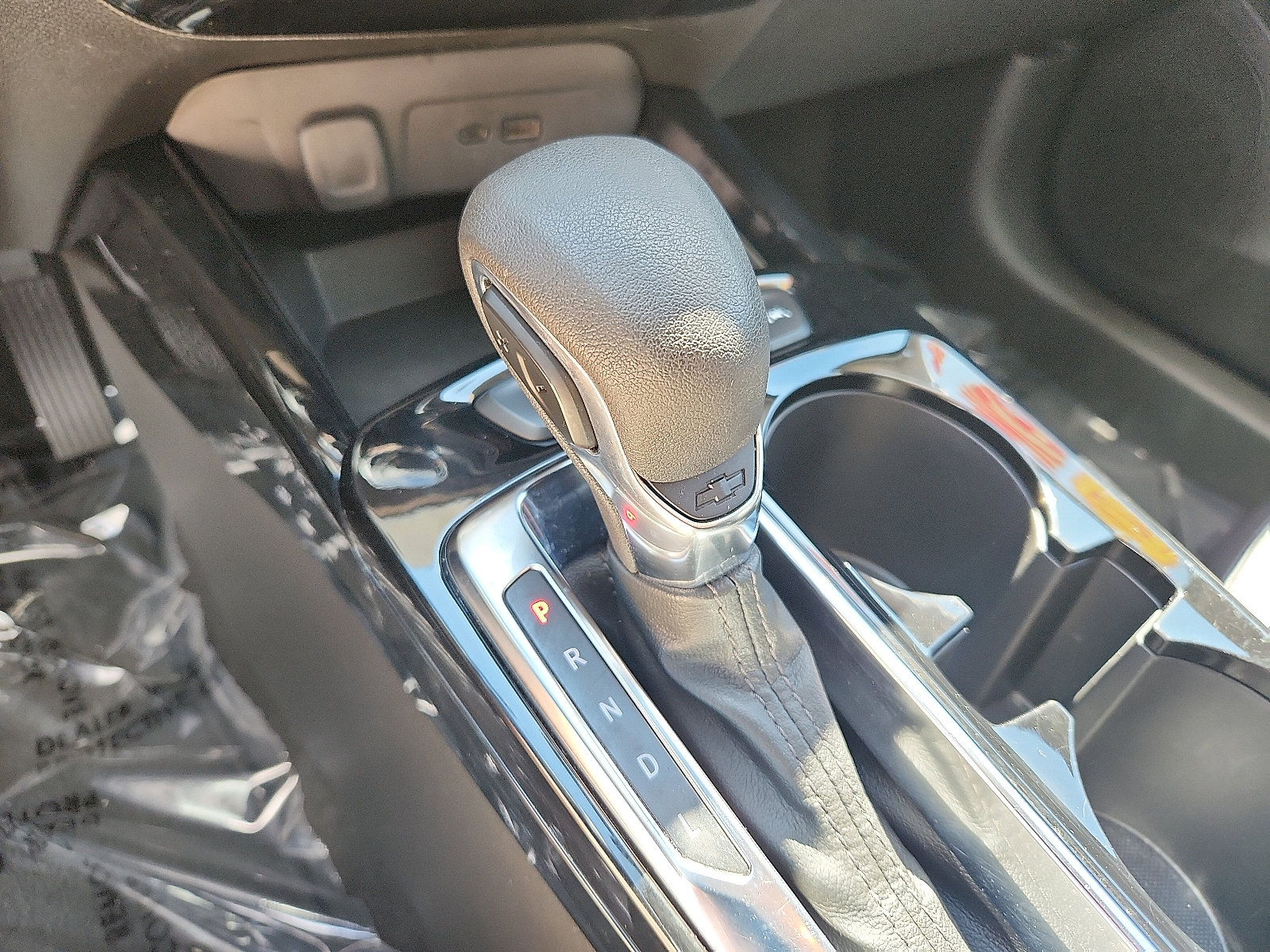2025 Chevrolet Trax LT photo 14