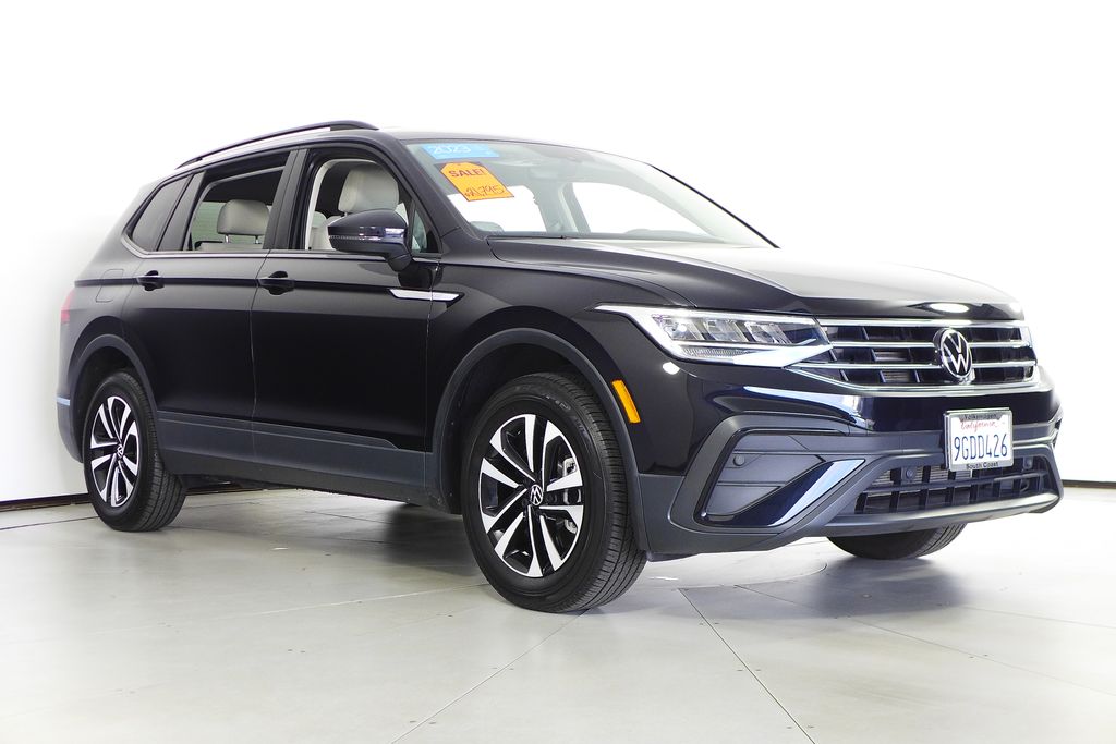 2023 Volkswagen Tiguan S photo 2