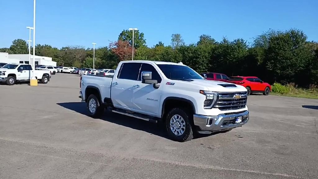 2024 Chevrolet Silverado 2500HD LTZ photo 2