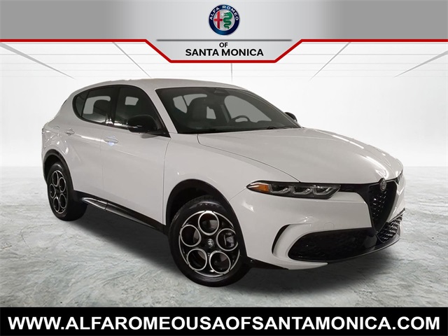 2025 Alfa Romeo Tonale Base