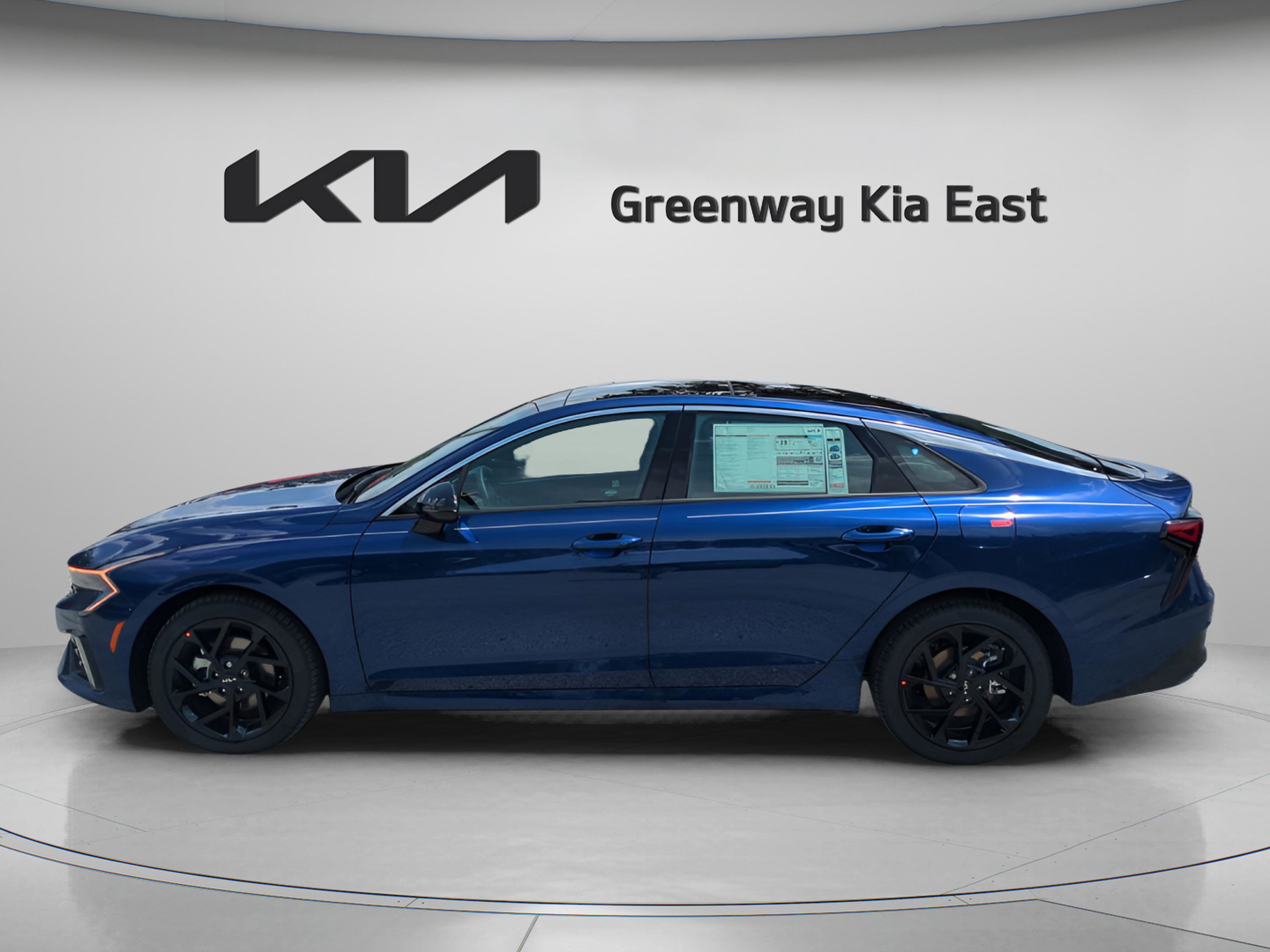 2026 Kia K5 GT-Line photo 4