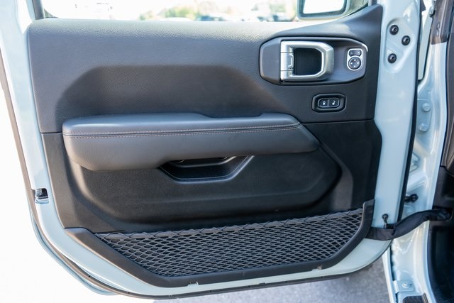 2023 Jeep Wrangler Rubicon 392 photo 12