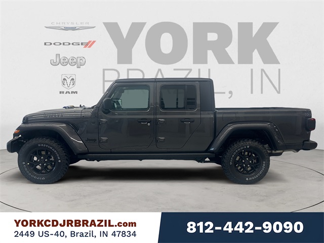 2025 Jeep Gladiator Willys photo 2
